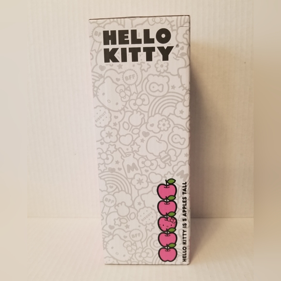 Hello Kitty - Picture 2 of 4